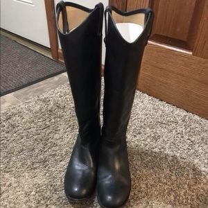 Size 9 Frye Melissa button boots wide calf